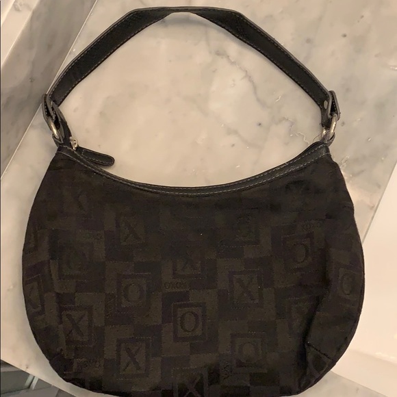 Small black XoXo purse - Picture 2 of 3